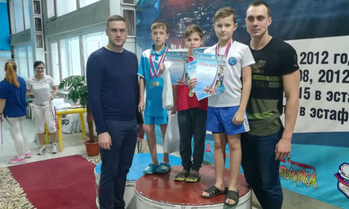 Победа пловцов «Магис Дети» на кубке заслуженного мастера спорта России по плаванию Андрея Гречина