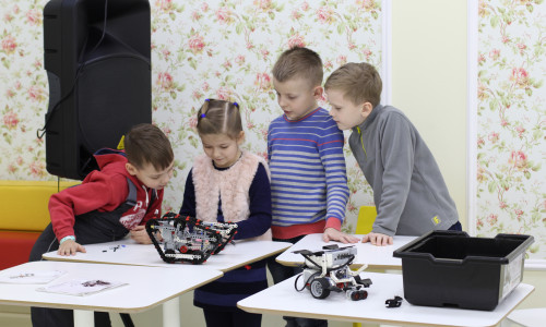 Как прошел День робототехники в «Магис Дети»