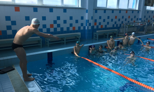 Александр Палатов провел мастер-класс для пловцов спортивной школы